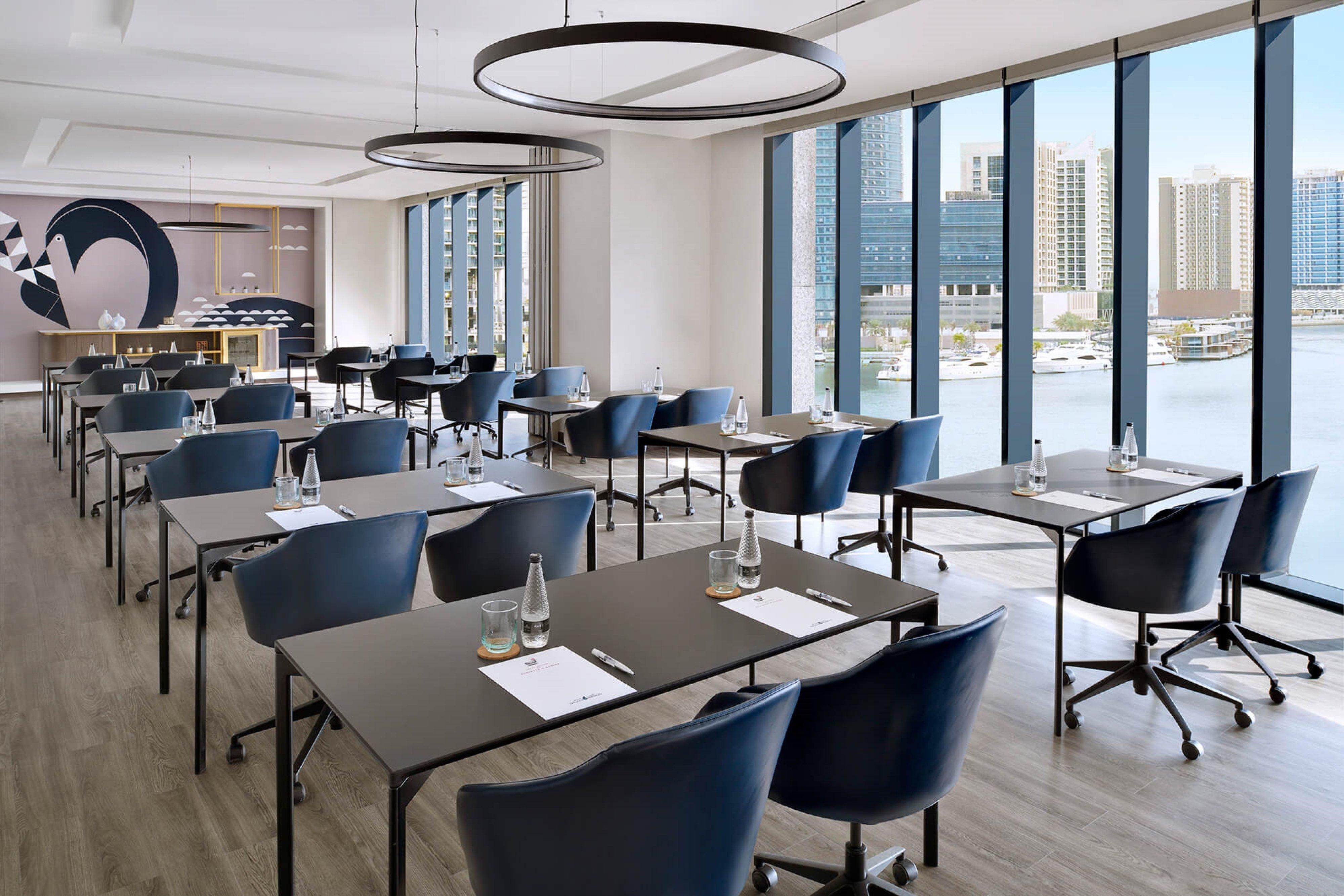 Hotel Indigo Dubai Downtown By Ihg Buitenkant foto Meeting room